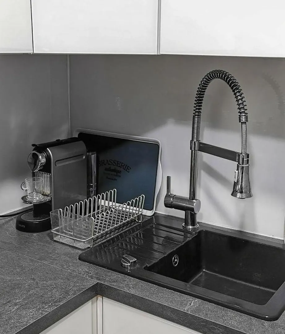 Lovely Flat Abbesses Center - Paris Montmartre France