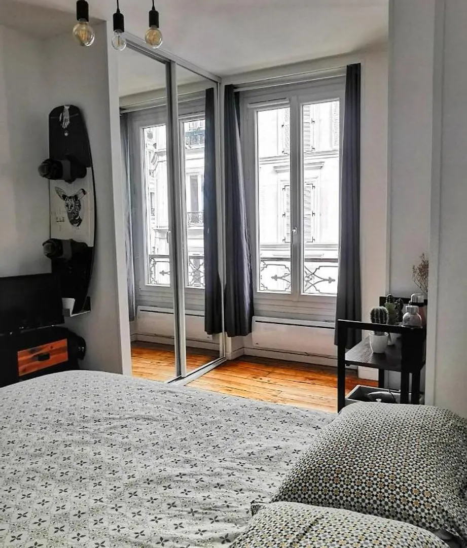 Lovely Flat Abbesses Center - Paris Montmartre 0*,